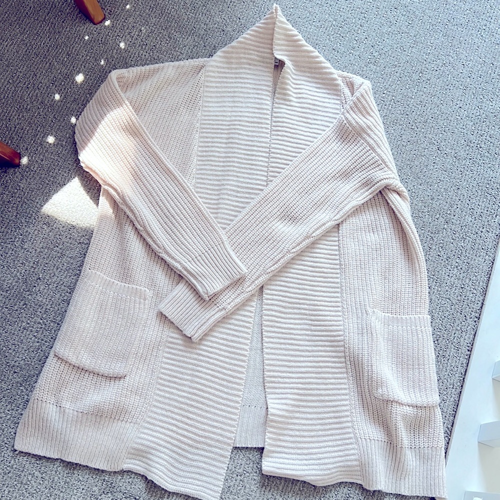Gorgeous cream sweater, cardigan NWOT